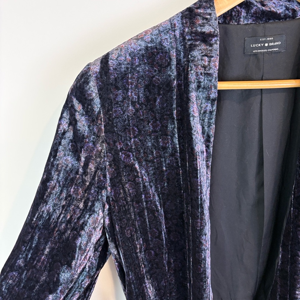 Lucky Brand Velvet Women's open front blazer size M - Picture 3 of 8